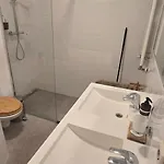 Spacious With Private King Bathroom 3*